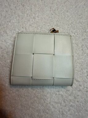 Urban Expressions Woven Compact Card Holder - Cream